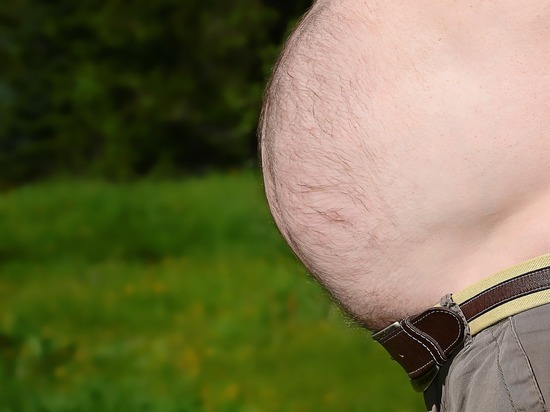 Петербургские врачи уменьшат желудок 178-килограммовому мужчине, который не может похудеть
