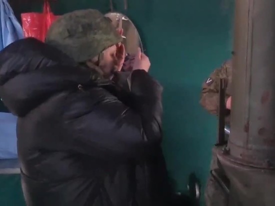 Мать мобилизованного жителя Сахалина проверила условия проживания бойцов на передовой
