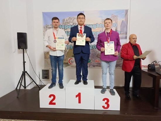 Студент СВФУ стал чемпионом Европы по шашкам среди слабослышащих