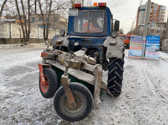 Наледь после порыва на улице Нечаева в Чите должны убрать до 2 декабря