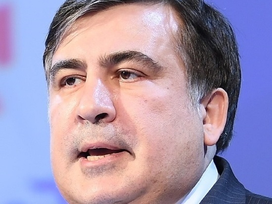 Врачи выявили у Саакашвили анорексию, лихорадку, риски комы и смерти