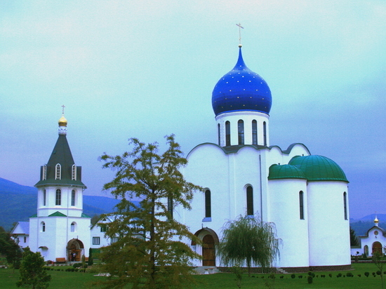 СБУ нашла пророссийскую литературу в монастыре в Закарпатье