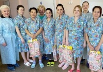 В Серпуховском родильном доме состоялась добрая церемония: молодых мам традиционно поздравили с рождением детей