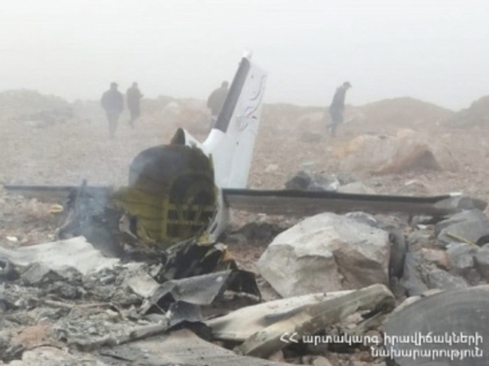 Самолет, который разбился в Армении, летел в Астрахань