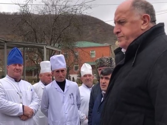 Премьер Дагестана осмотрел медучреждения села Хучни