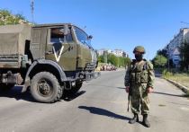 Российские вооруженные силы постепенно берут в кольцо Авдеевку в Донецкой Народной Республике (ДНР)