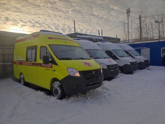 В Челябинскую область доставлены 17 новых машин скорой помощи