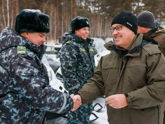 37 охотинспекторов из Красноярского края получили новые снегоходы