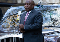 В Южной Африке разгорается политический скандал вокруг 70-летнего президента страны Сирила Рамафосы, которому может грозить импичмент