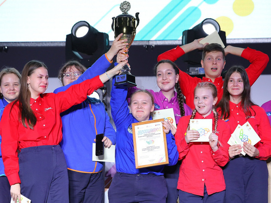 Команда школы №75 из Рязани выиграла креативную олимпиаду «Арт-Успех»