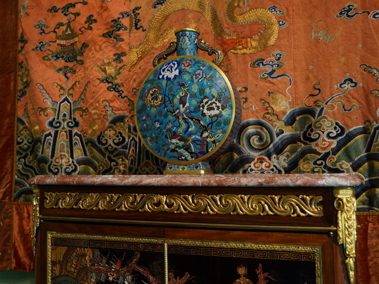 На выставке «Юсуповы и Восток» в Петербурге представили 130 экспонатов Эрмитажа