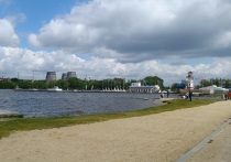 В Екатеринбурге набережную Верх-Исетского пруда предлагают благоустроить 16 зонами отдыха, 4 спортивными и 2 детскими площадками