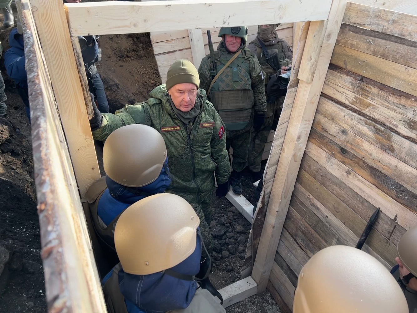 Сергей Собянин посетил позиции российских войск в ЛНР