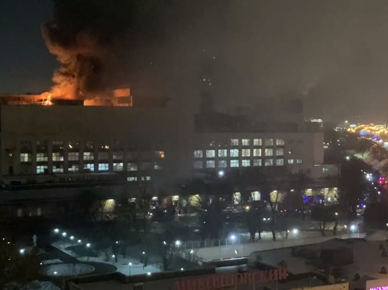 МЧС: Пожар на складе Микояновского мясокомбината в Москве локализован