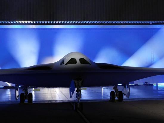 Представлен новейший стратегический бомбардировщик B-21 Raider