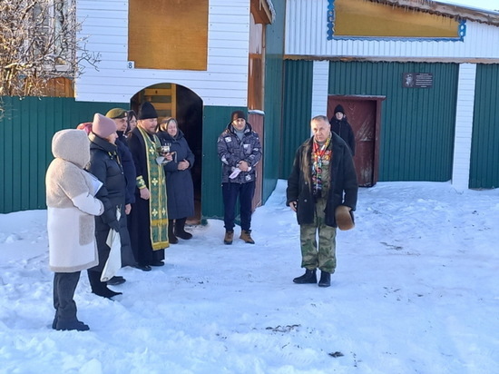 В Шемуршинском районе открыли мемориальные доски в память о погибшем на СВО бойце