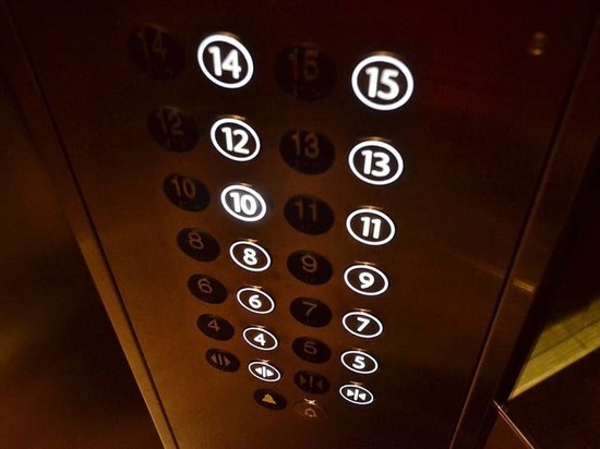 Специалисты Нижегородской области заменили лифты в Харцызске