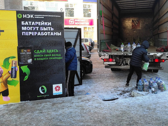 Из двух уличных накопителей, установленных в Архангельске и Северодвинске, на завод в Ярославской области вывезли  3179 килограммов старых элементов питания