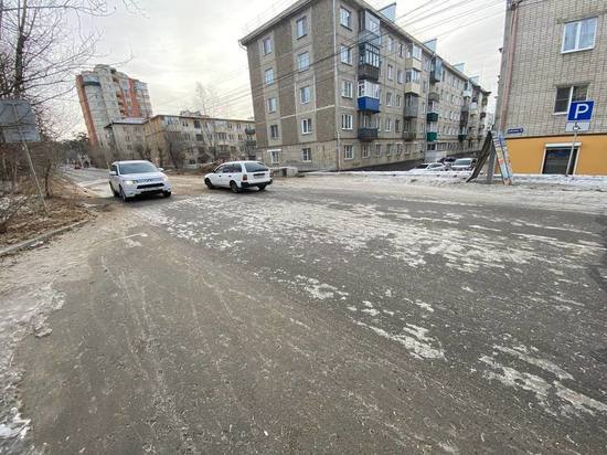 Лёд убрали на Нагорной в Чите после замёрзшего фекального озера