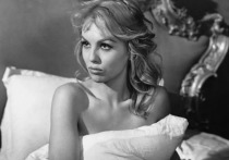 В старинном городе Майене на северо-западе Франции скончалась актриса Милен Демонжо, секс-символ 60-х, любимица миллионов советских зрителей