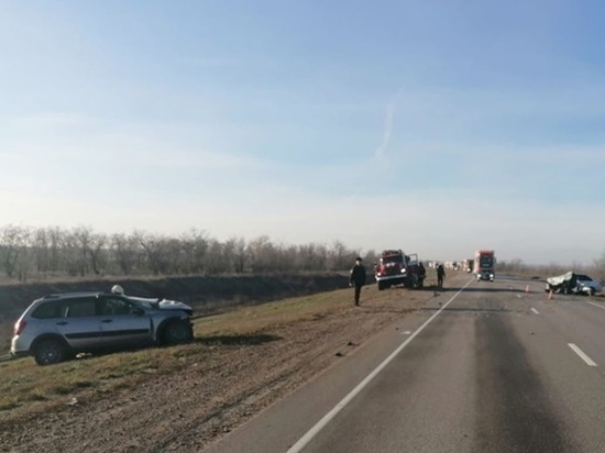На трассе под Волгоградом в ДТП скончались два водителя из Ростовской области