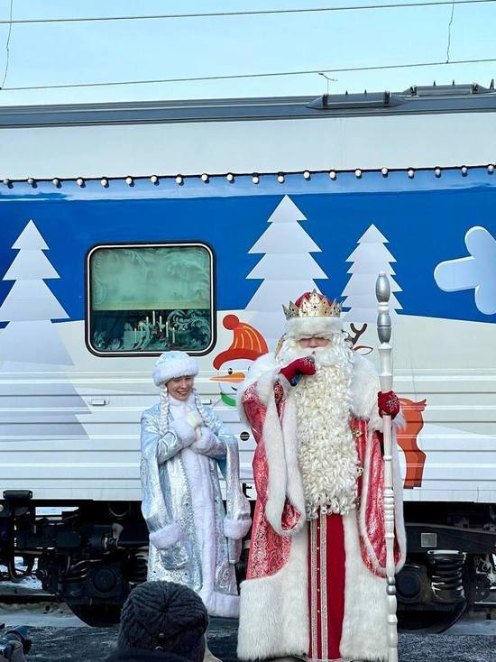 3 400 малышей встретили Деда Мороза из Великого Устюга в Нижнем Новгороде