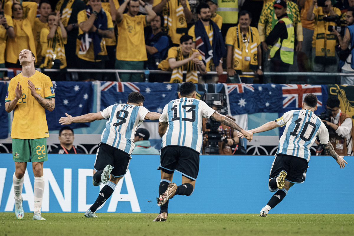 Аргентина обыграла Австралию и стала вторым четвертьфиналистом ЧМ-2022