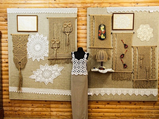 В Смоленске открыли выставку кружевных изделий