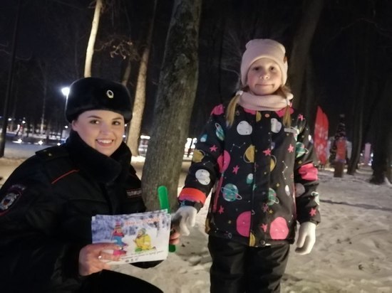 Госавтоинспекторы Серпухова провели в парке Степанова мероприятие по безопасности