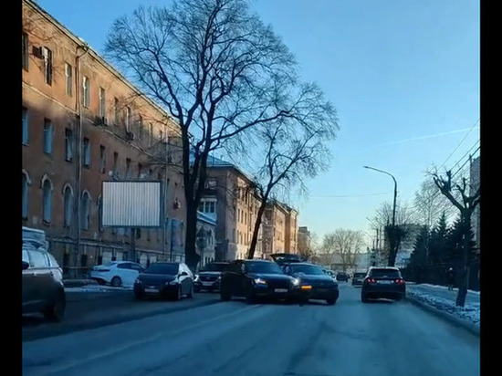 На улице Каширина в Рязани столкнулись Audi и Volkswagen
