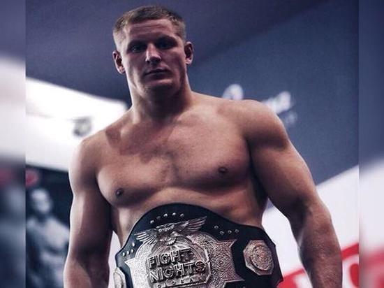 Боец из Ростовской области одержал пятую победу подряд в UFC