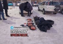 На автодороге Краснокаменск-Забайкальск в ходе погони сотрудники полиции задержали двоих торговцев фальшивой красной икрой