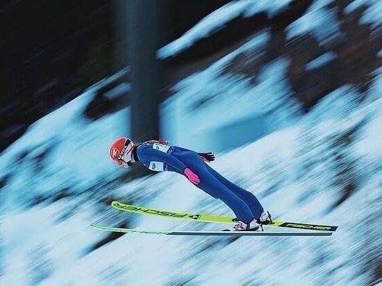 Летающая лыжница из Красноярска завоевала бронзу на этапе Кубка России