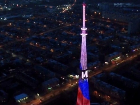 На тамбовской телебашне появился святящийся слоган «#МЫВМЕСТЕ»
