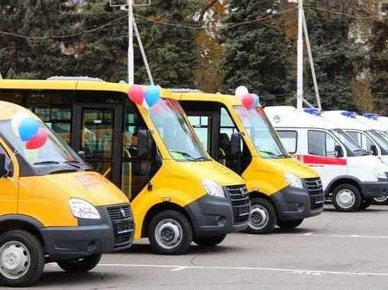 В Тамбовскую область поставят ещё 20 школьных автобусов и 9 машин скорой помощи