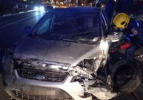 В Белгороде 5 декабря водителя автомобиля «Форд Фокус» зажало в салоне после столкновения с другой иномаркой