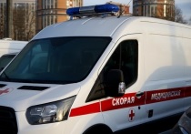 Годовалый ребенок пострадал в Санкт-Петербурге из-за падения двери, о чем сообщает 78