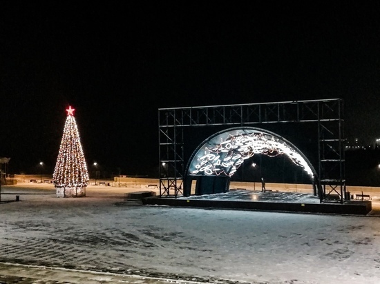 Новогоднюю подсветку на набережной в Новосибирске включат 15 декабря