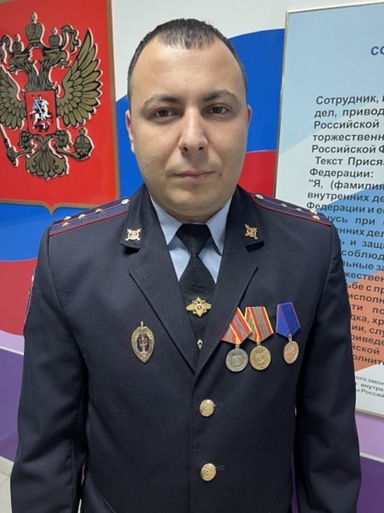 В Салехарде полицейский потушил жилой дом и поймал поджигателя
