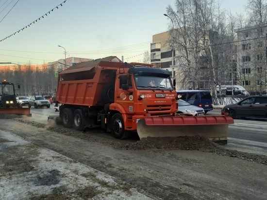 В Сургуте изменили алгоритм уборки снега