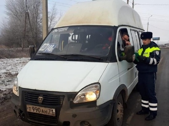 В Новомосковске выявили нарушителей среди водителей пассажирского транспорта
