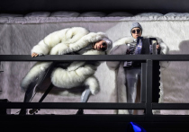 На Малой сцене МХТ им. А.П.Чехова состоялась премьера спектакля «Полярная болезнь» по пьесе Марии Малухиной