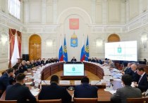 В Астраханской области губернатор Игорь Бабушкин провел заседание оперативного штаба