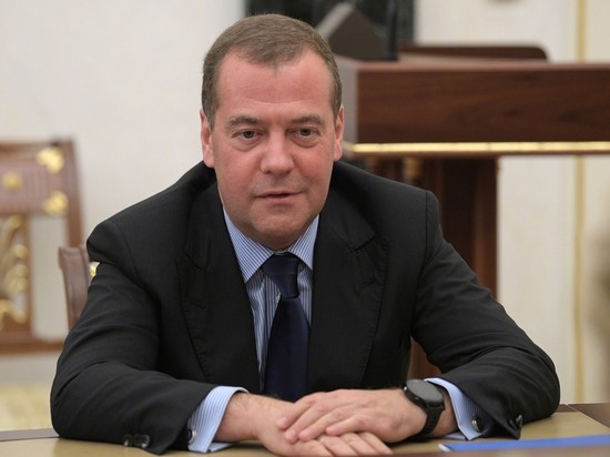 Дмитрий Медведев рассказал, что сам пишет посты в Telegram