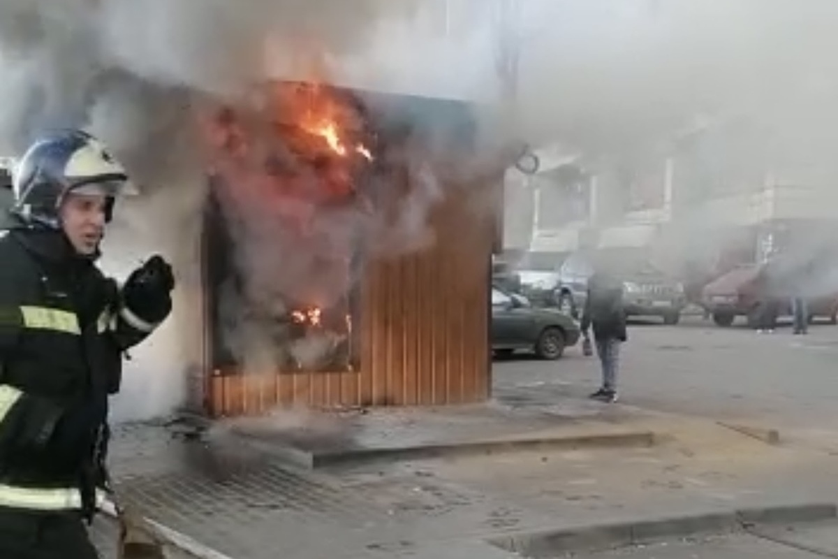 Костромич-росгвардеец отличился при тушении пожара в Воронеже
