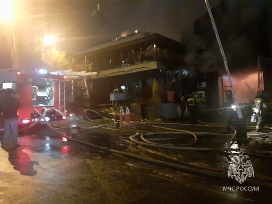 Ресторан Zuma сгорел этой ночью во Владивостоке