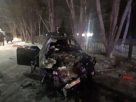 В Новосибирске девушка погибла в загоревшемся автомобиле Subaru