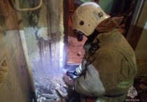 Вечером 6 декабря на улице Больничная города Липки, Киреевского района произошло возгорание в многоквартирном жилом доме
