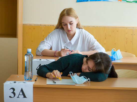 На Южном Урале 13 тысяч будущих выпускников пишут итоговое сочинение