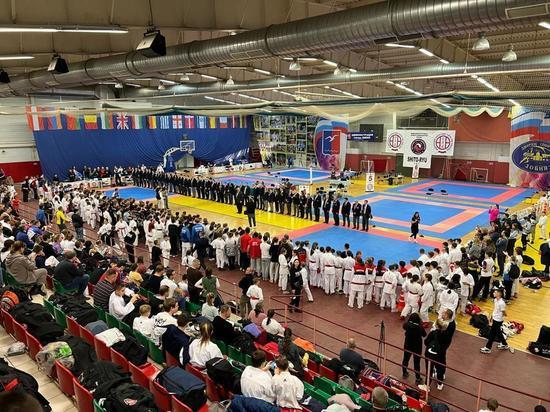 Липецкие спортсмены стали вторыми на всероссийских соревнованиях по восточному боевому единоборству